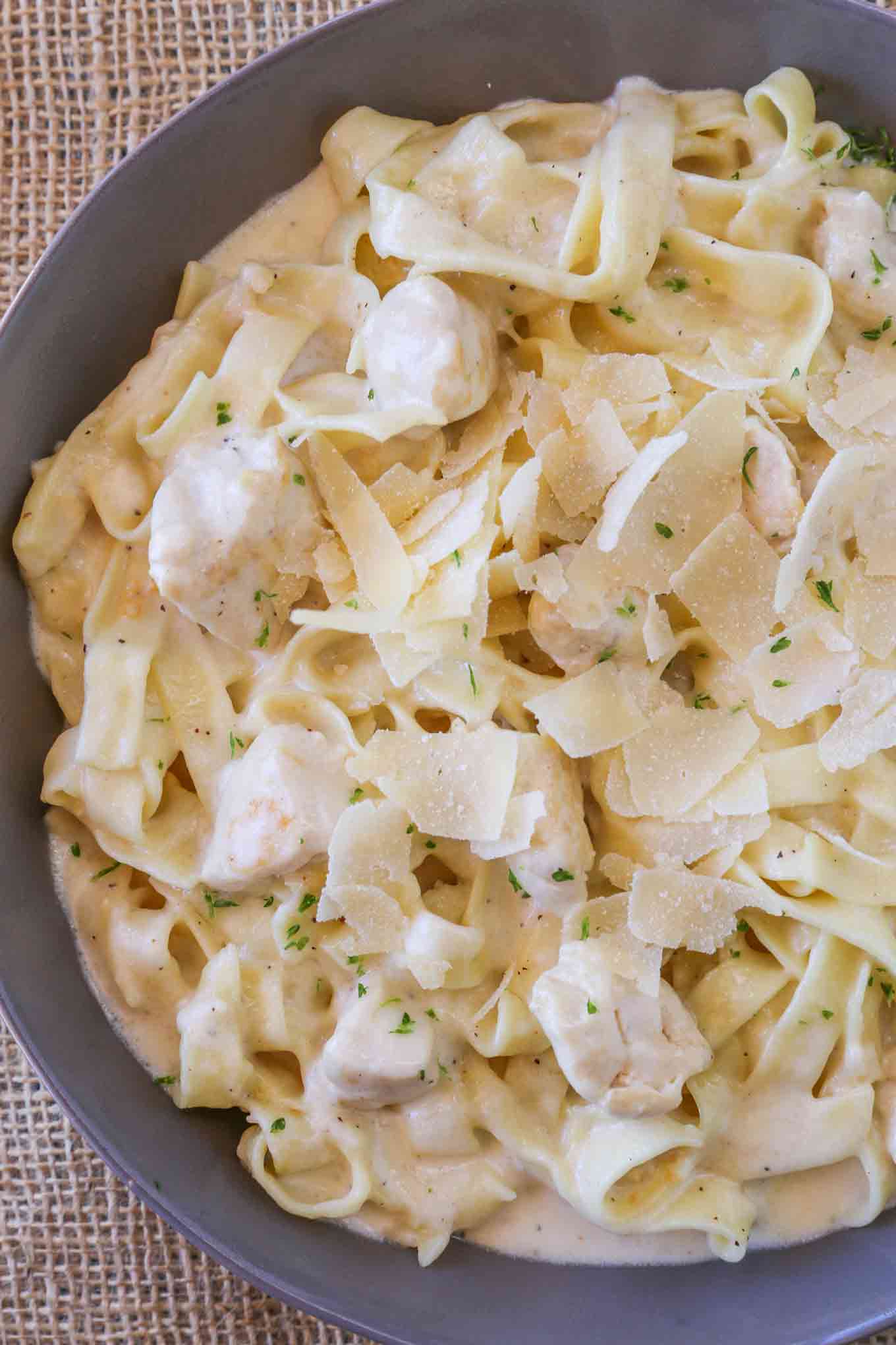 Skinny Chicken Alfredo Pasta