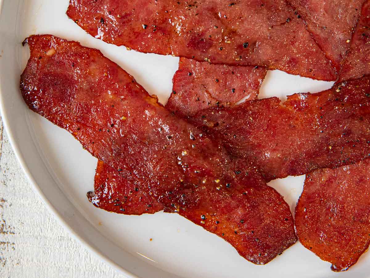 https://cookingmadehealthy.com/wp-content/uploads/2020/04/Candied-Turkey-Bacon-4x3.jpg