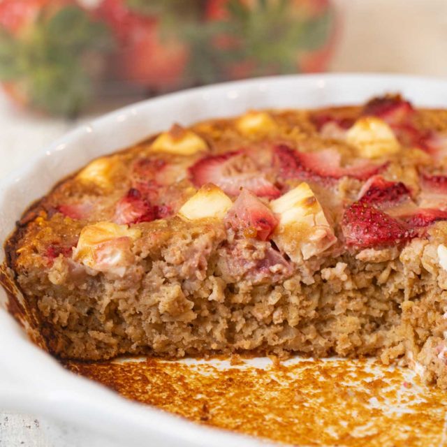 Strawberry Creme Baked Oatmeal