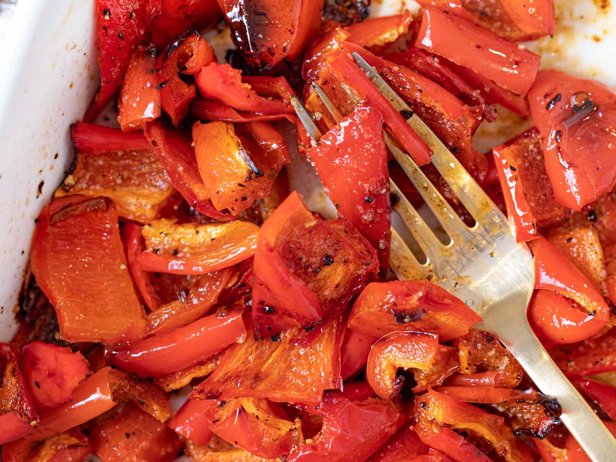 Dehydrating Red Bell Peppers: A Comprehensive Guide | EatingCheating.com