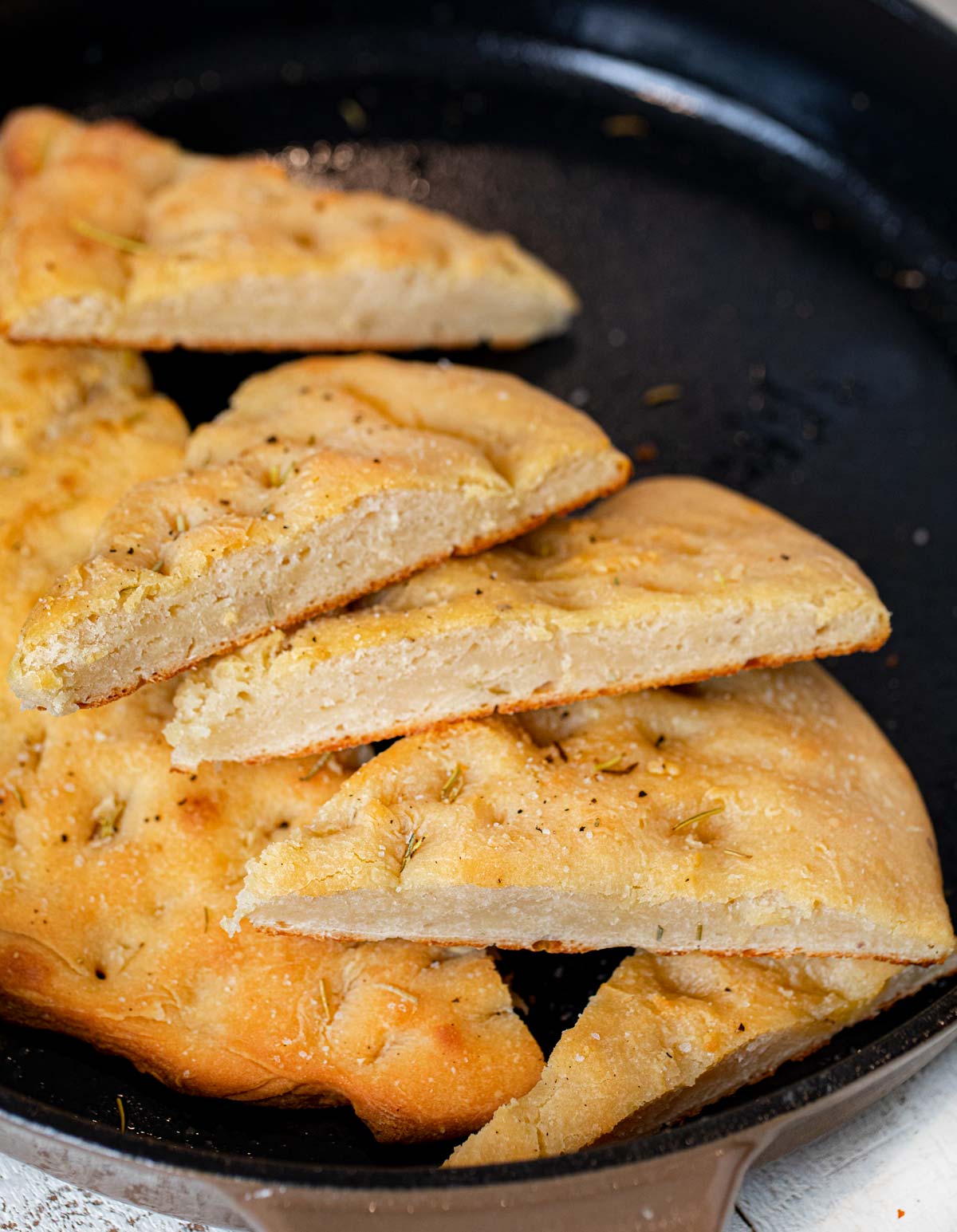 Rosemarry Foccacia Bread slices