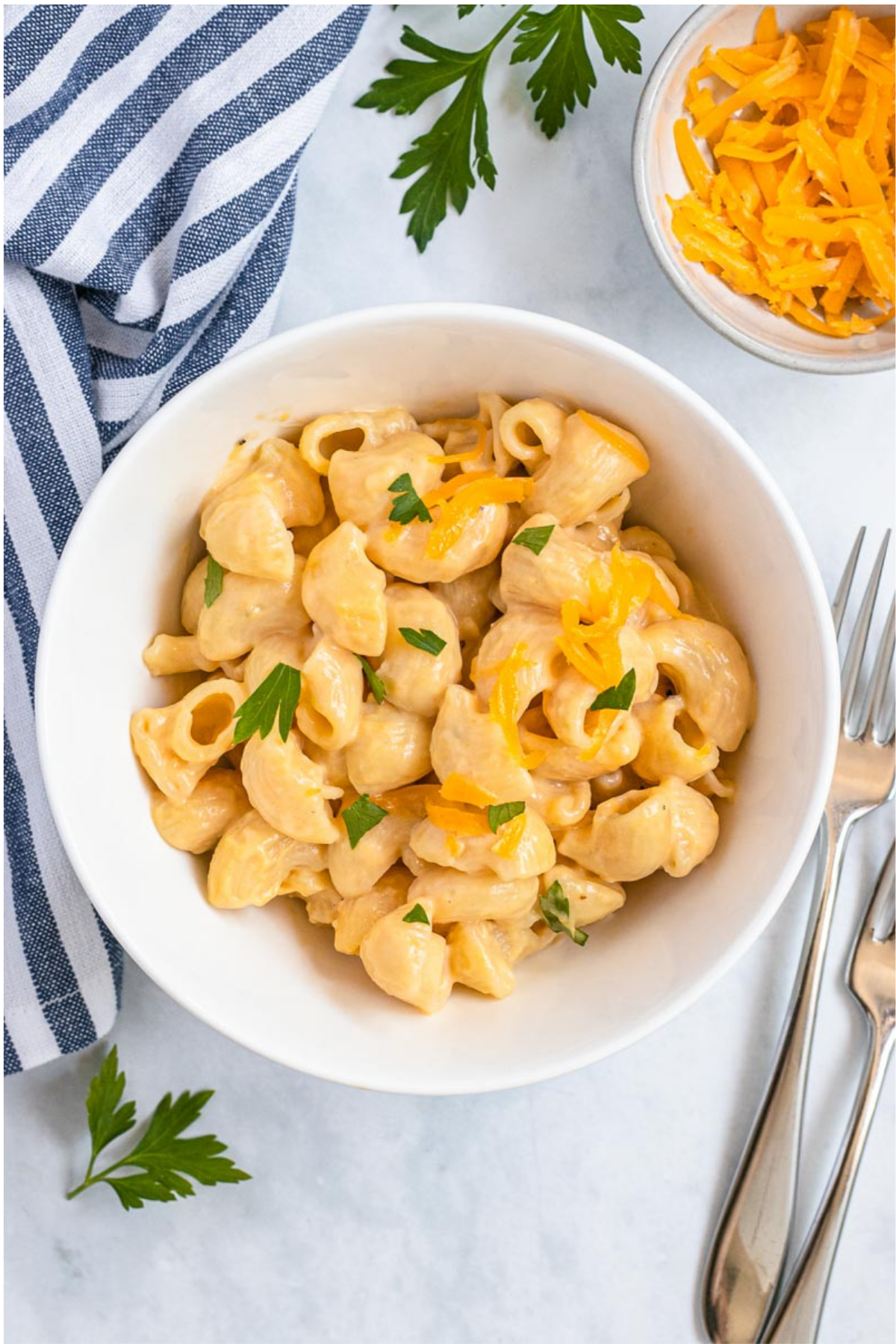 Healthy Mac and Cheese in a bowl