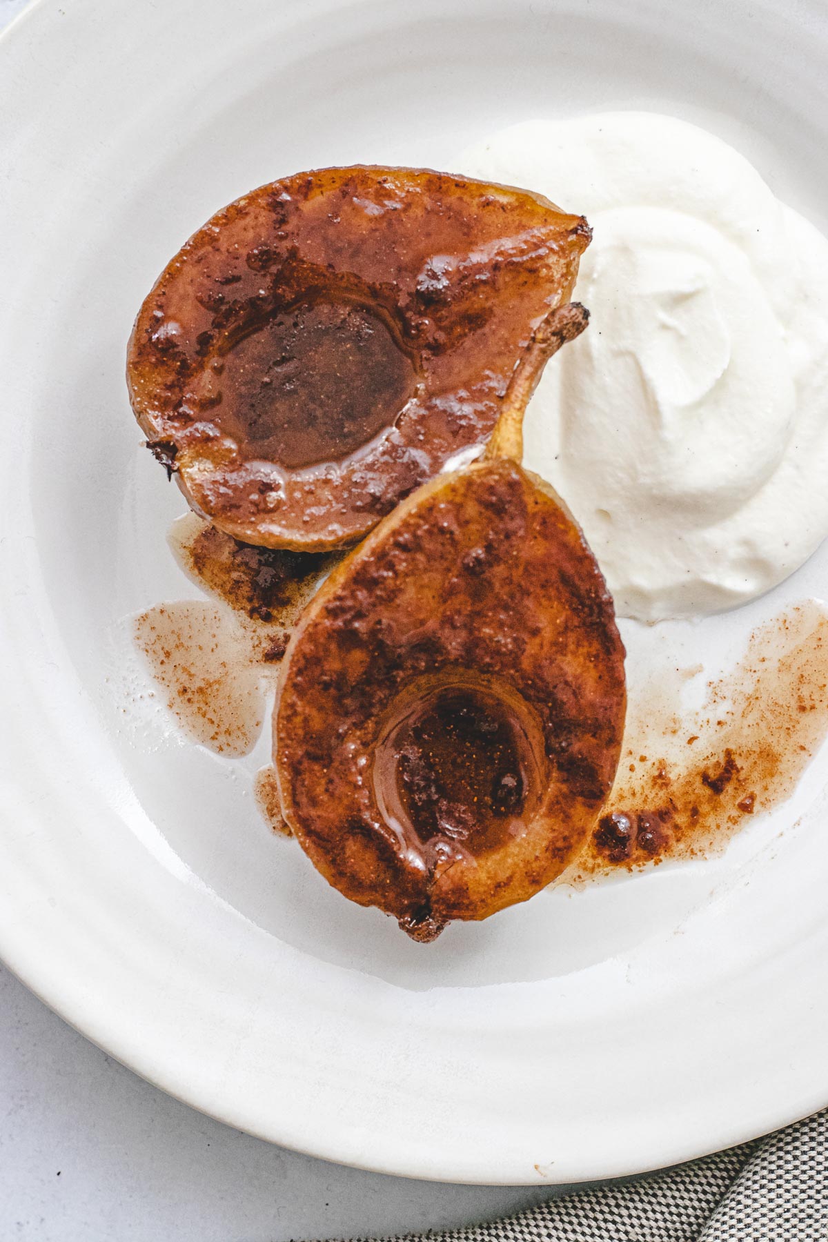 Baked Pears in bowl