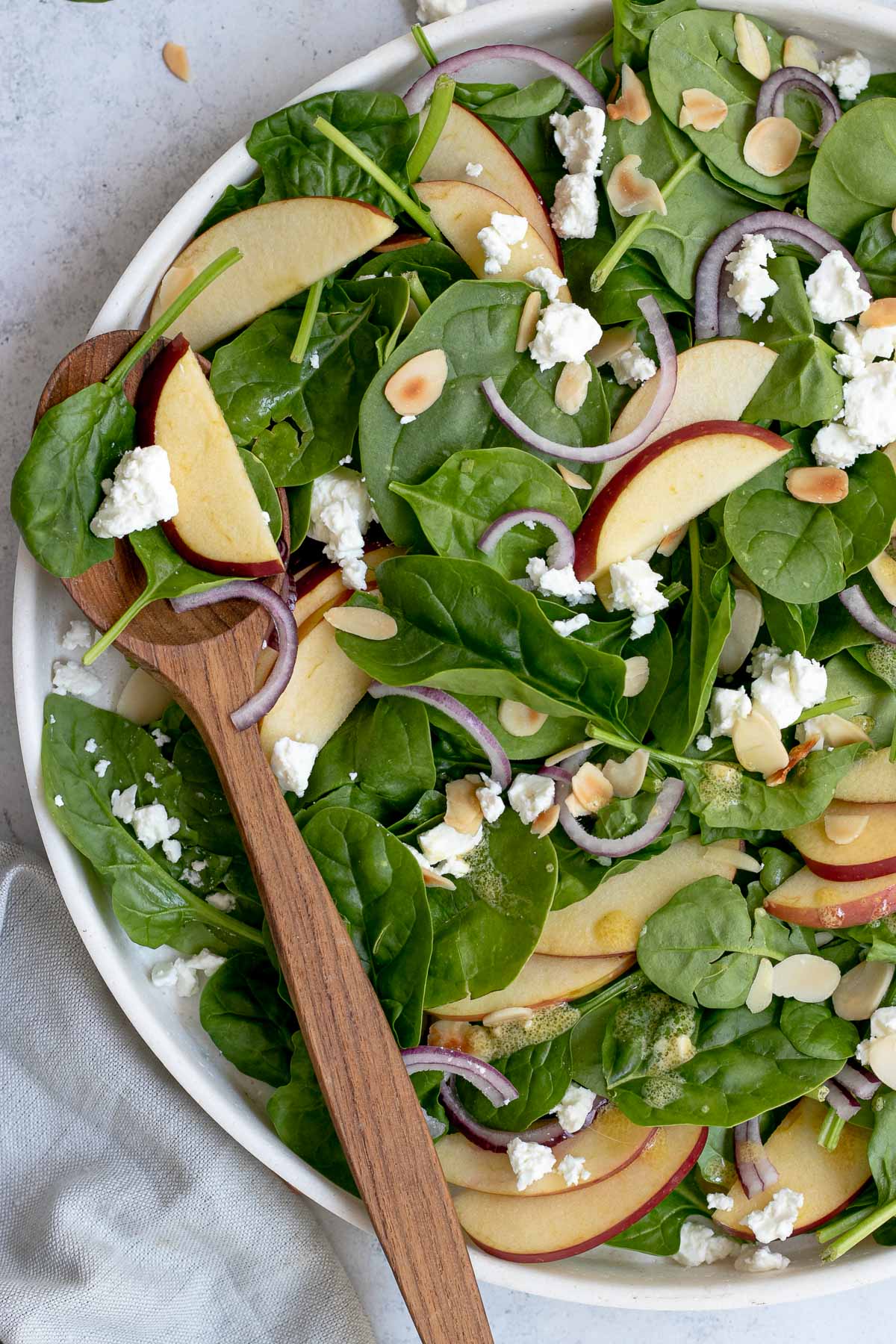 Spinach Salad with Red Wine Vinaigrette up close